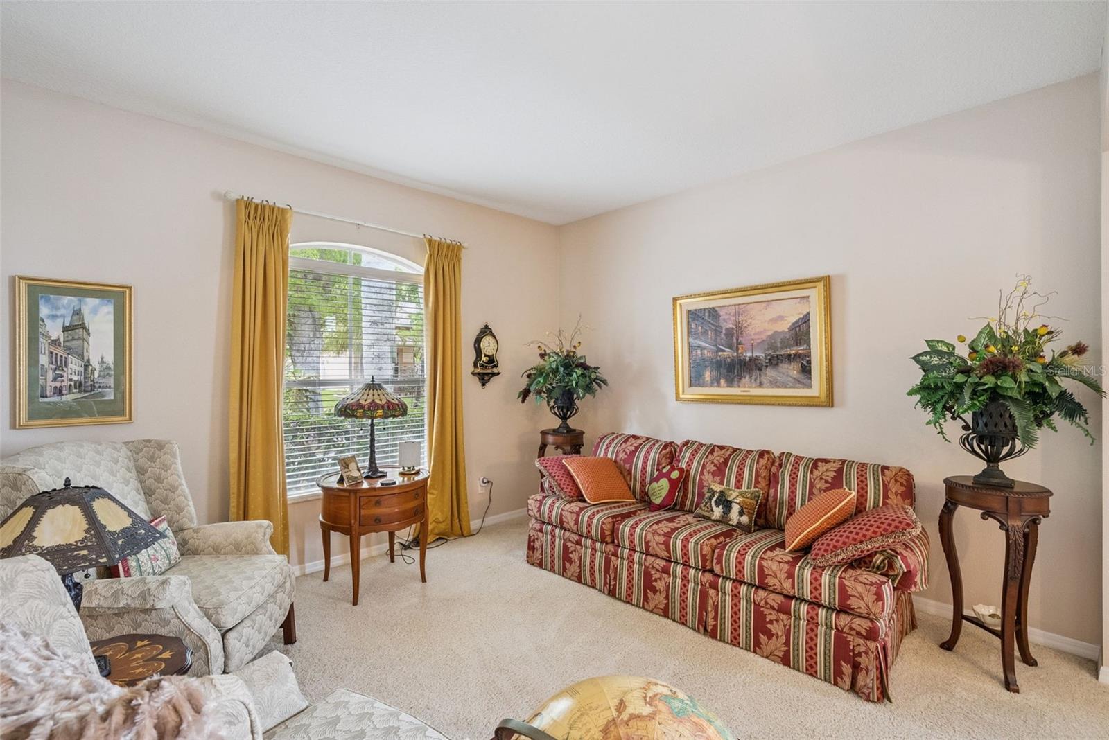 Image 7 of 41 For 2409 Emerald Rose Way