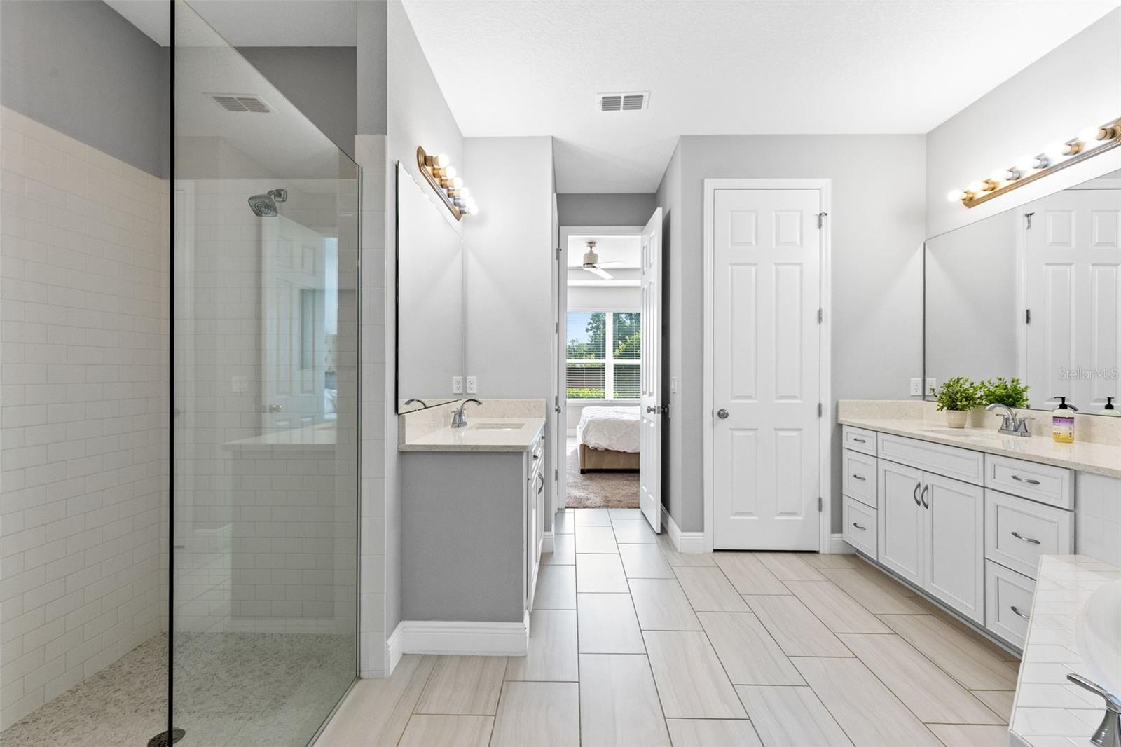 Image 19 of 39 For 1570 Myrtle Oaks Trail