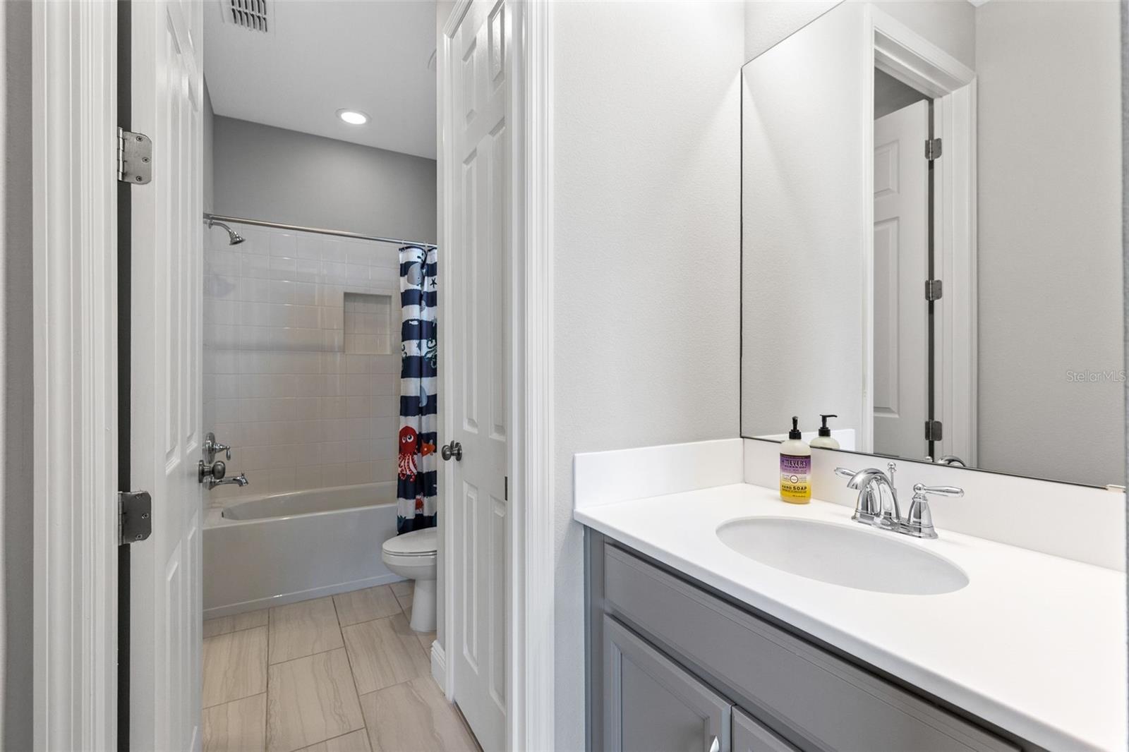 Image 22 of 39 For 1570 Myrtle Oaks Trail