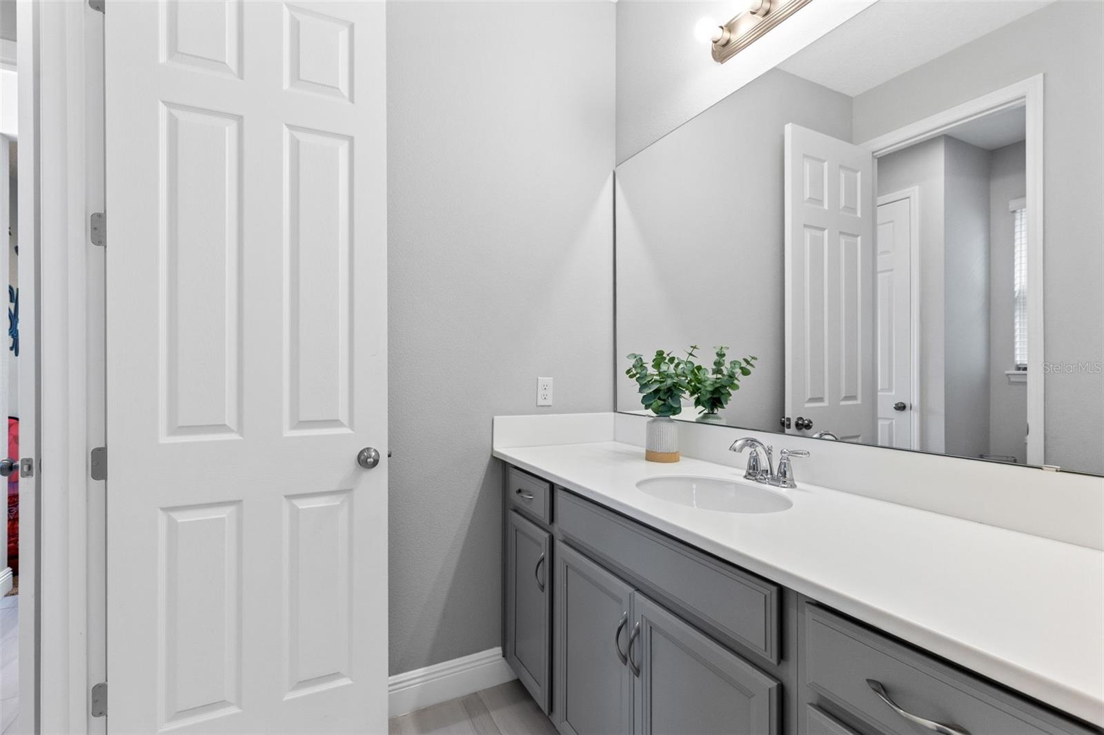 Image 23 of 39 For 1570 Myrtle Oaks Trail