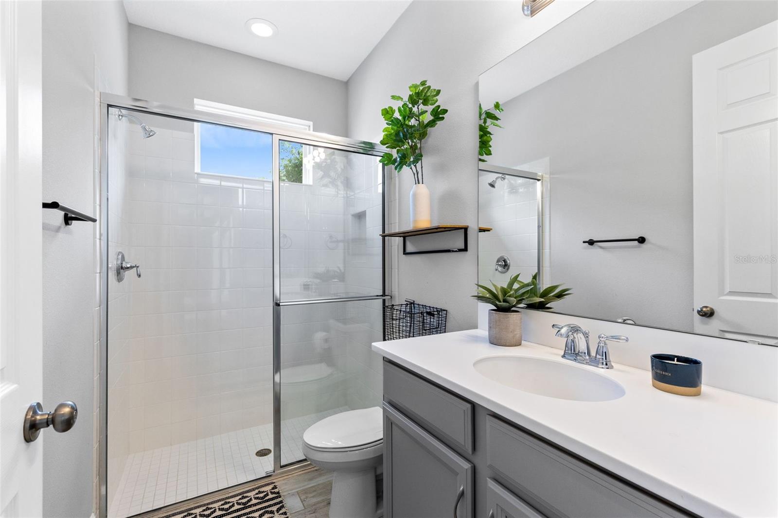 Image 26 of 39 For 1570 Myrtle Oaks Trail