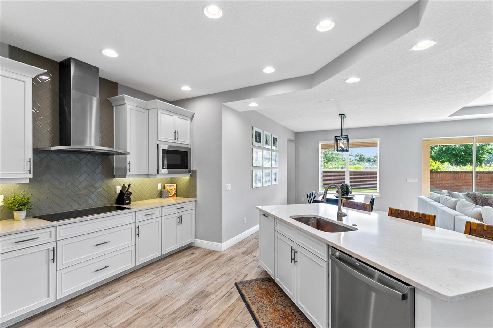 Image 9 of 39 For 1570 Myrtle Oaks Trail