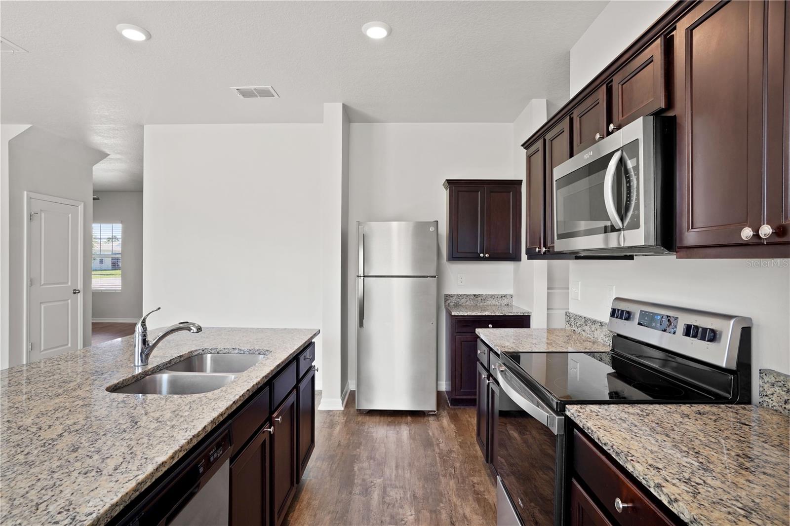 Image 10 of 34 For 3003 Gibraltar Boulevard