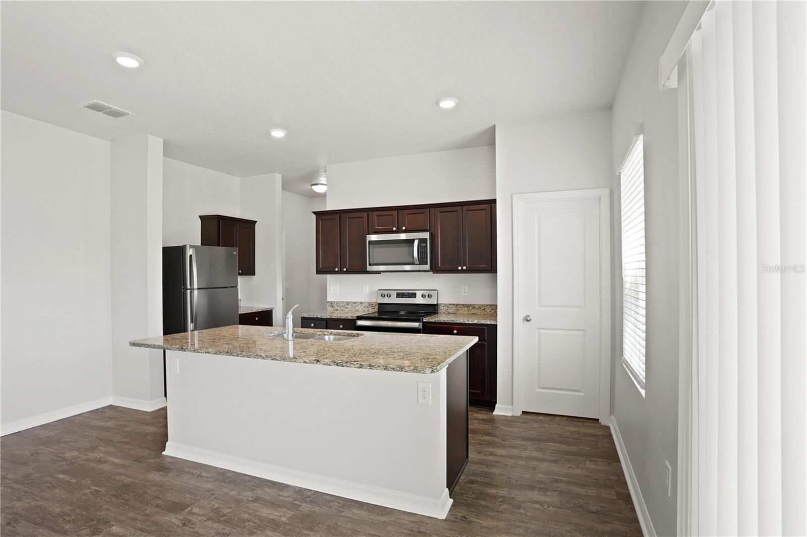 Image 8 of 34 For 3003 Gibraltar Boulevard