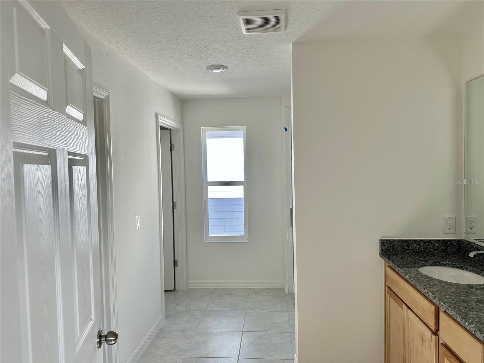 Image 4 of 17 For 5904 Ali Grace Way