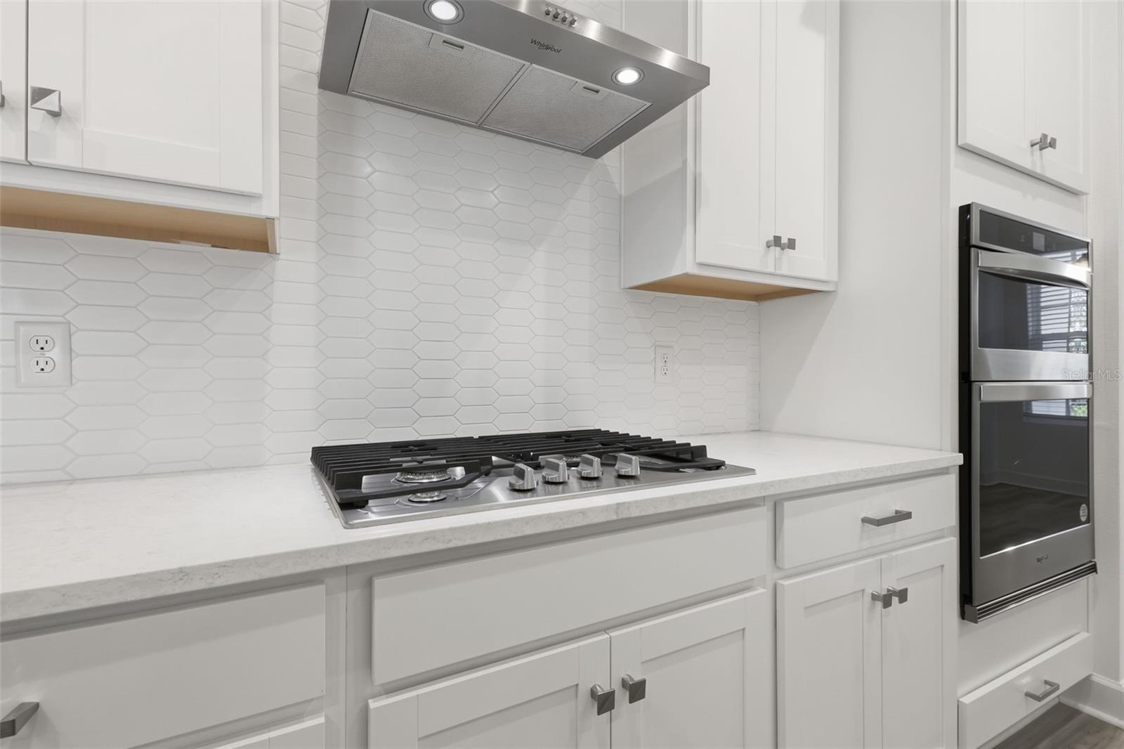 Image 11 of 31 For 7410 Barrier Cove Way