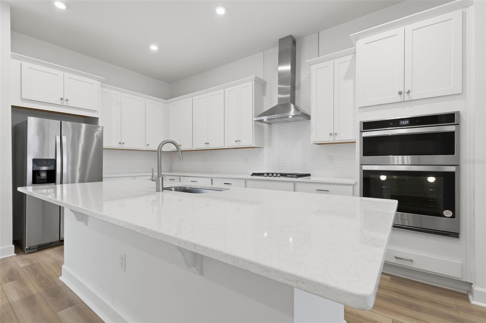 Image 13 of 31 For 7410 Barrier Cove Way