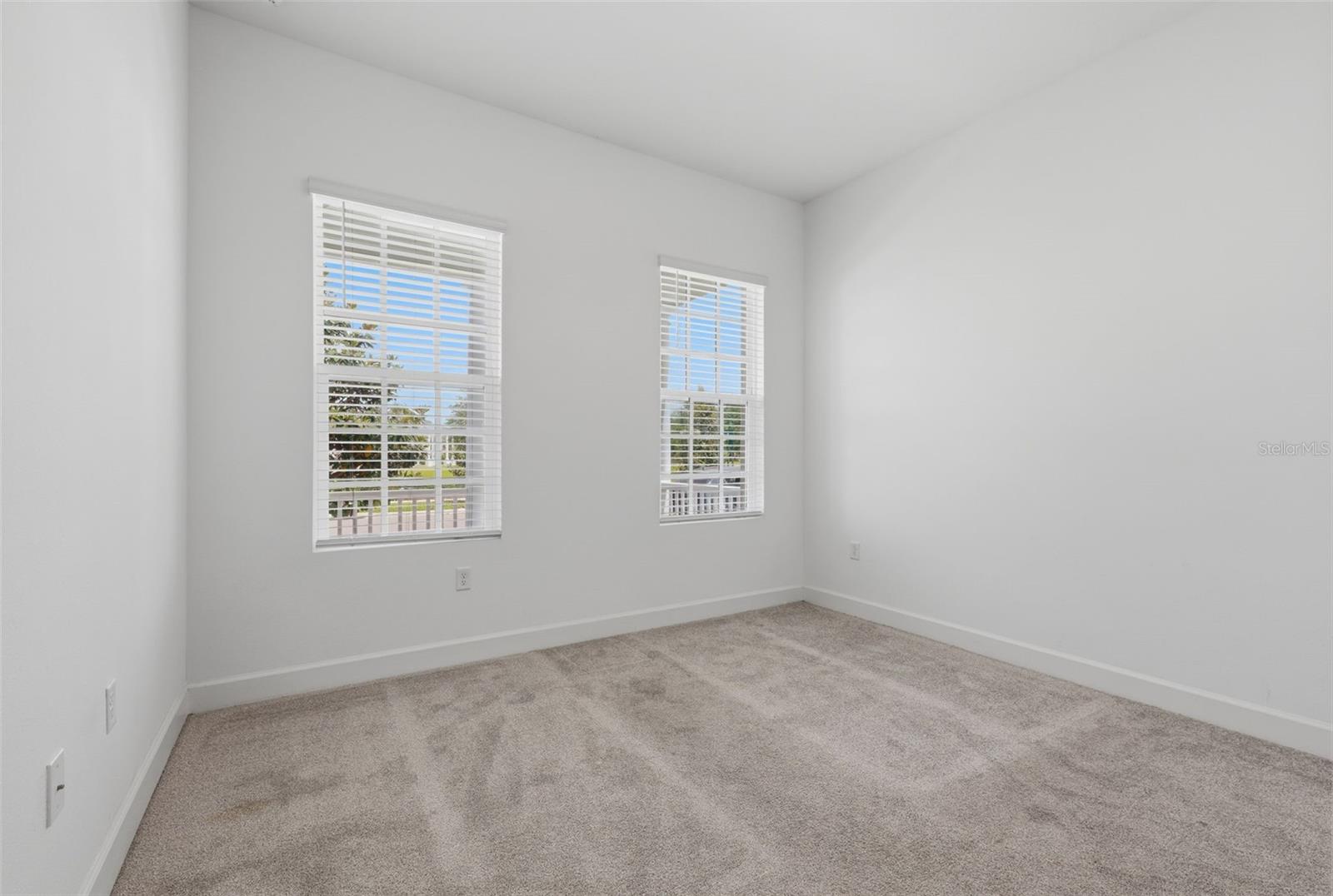 Image 18 of 31 For 7410 Barrier Cove Way