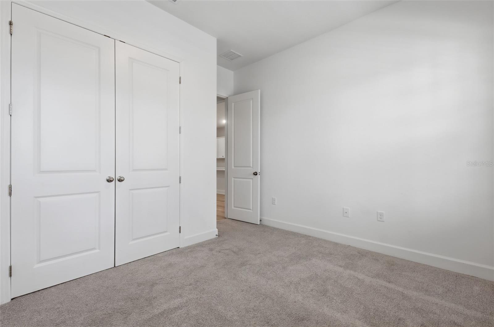 Image 19 of 31 For 7410 Barrier Cove Way