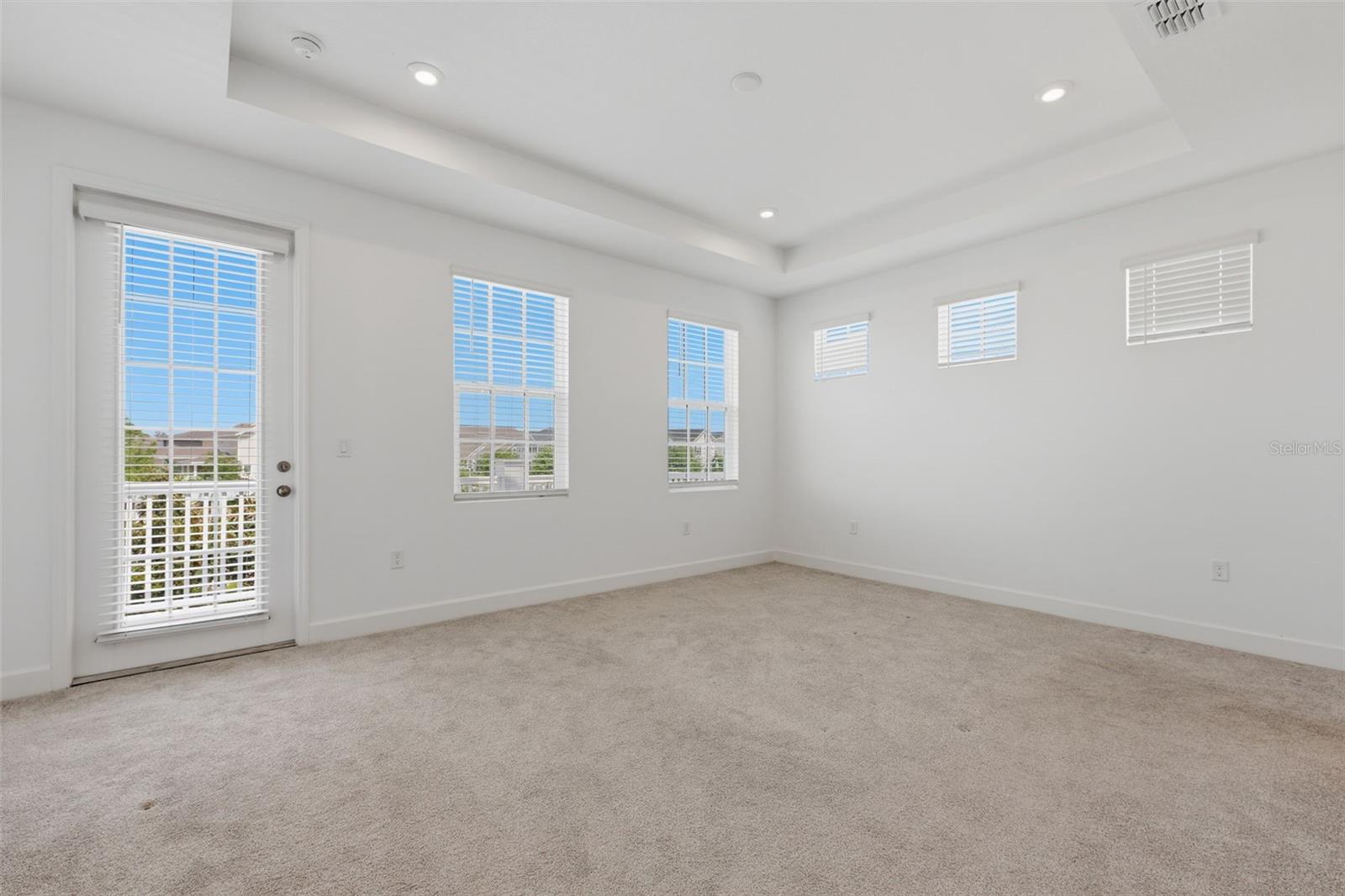 Image 21 of 31 For 7410 Barrier Cove Way