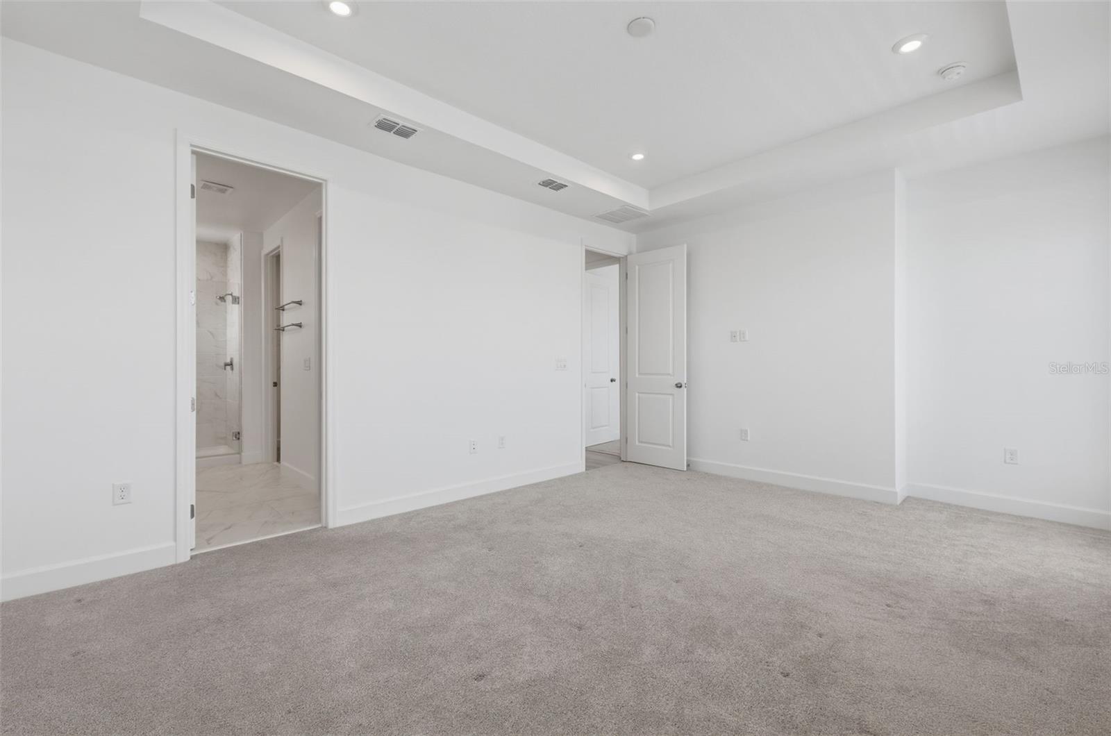 Image 25 of 31 For 7410 Barrier Cove Way