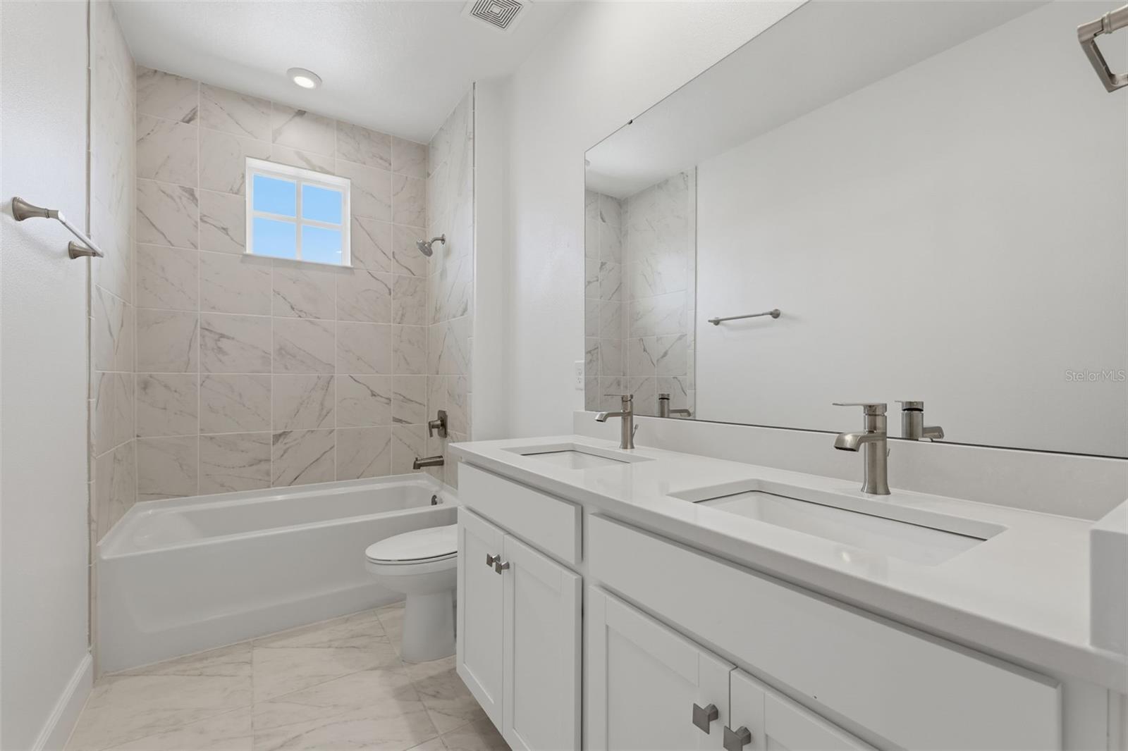 Image 27 of 31 For 7410 Barrier Cove Way