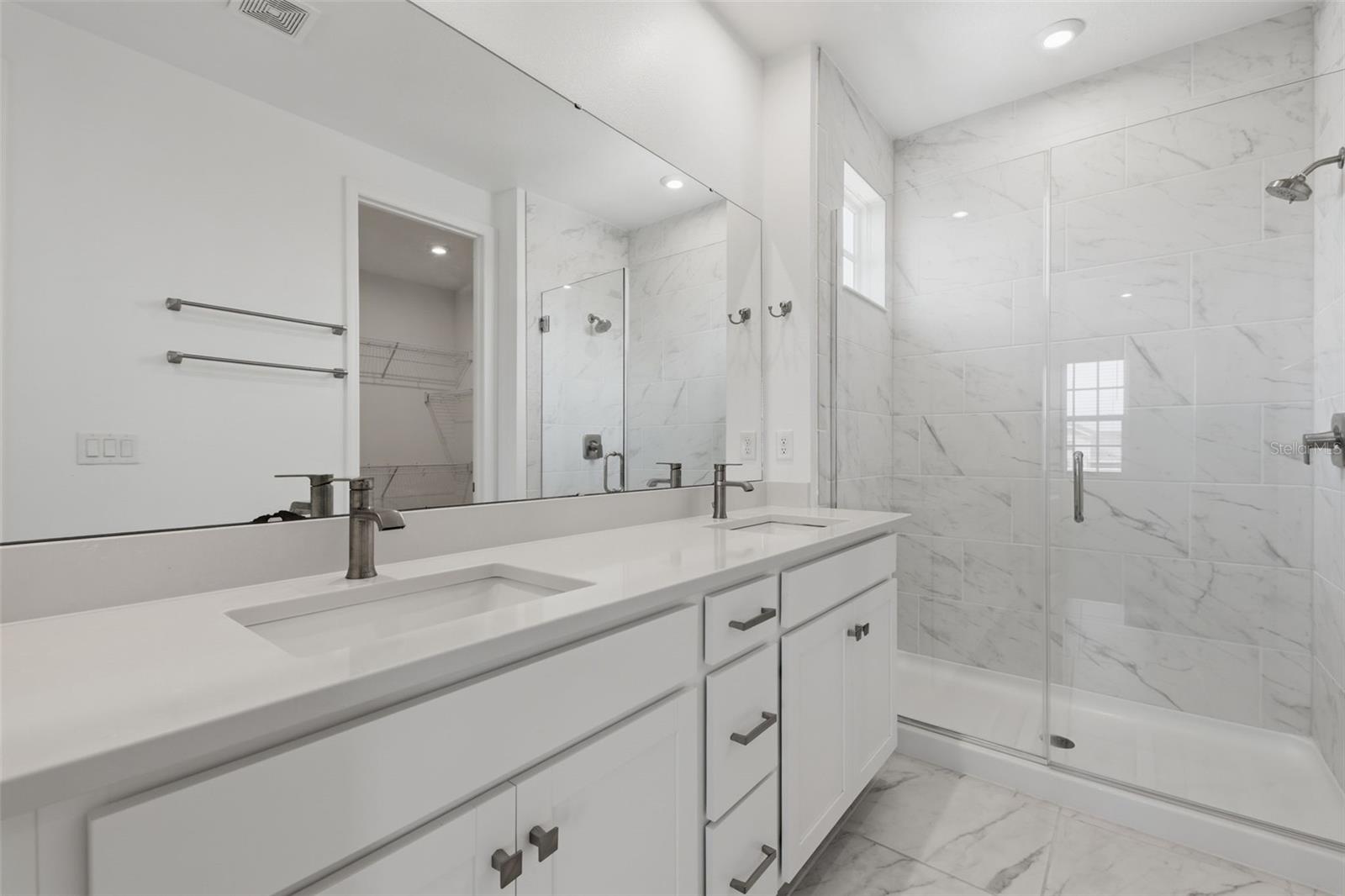 Image 28 of 31 For 7410 Barrier Cove Way