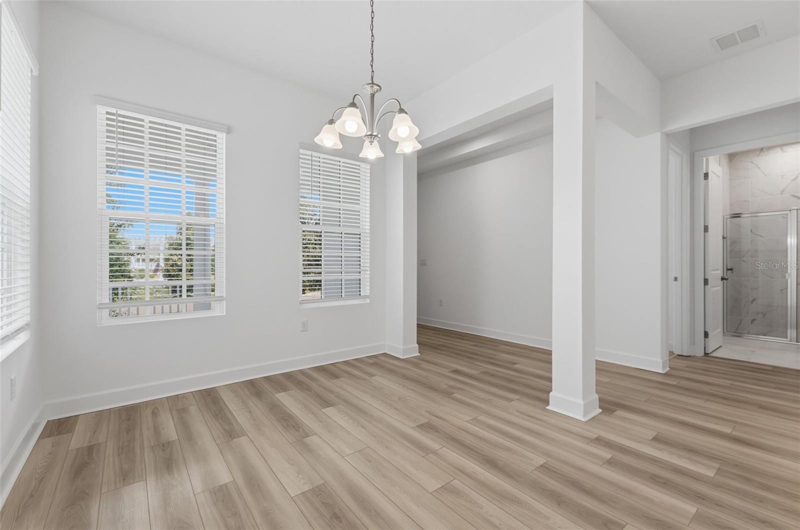 Image 9 of 31 For 7410 Barrier Cove Way