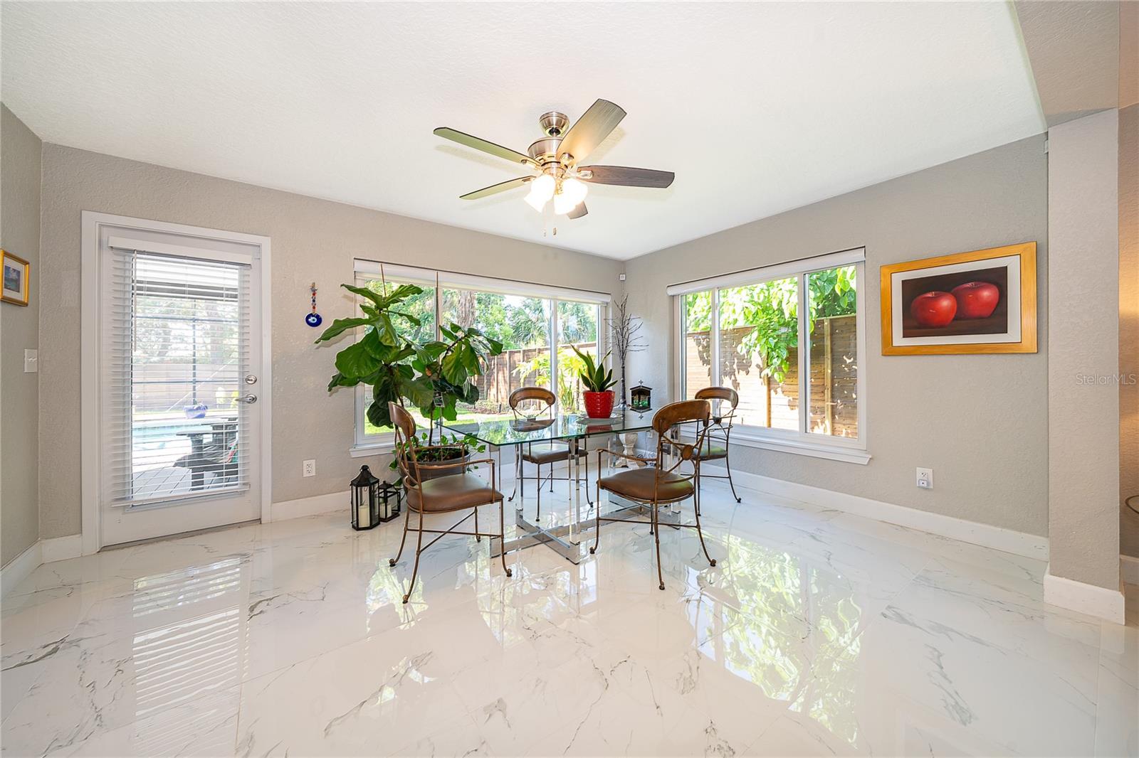 Image 13 of 34 For 502 Oak Lane