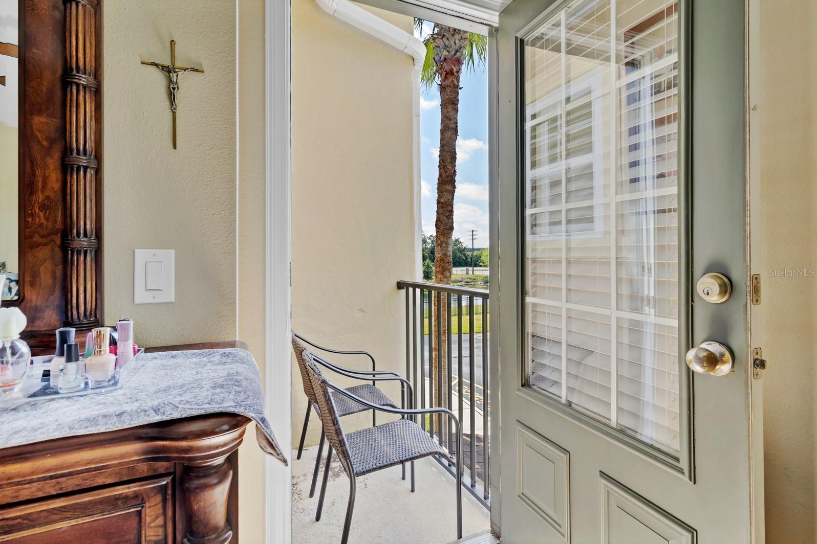 Image 23 of 40 For 458 Ellis Square Court