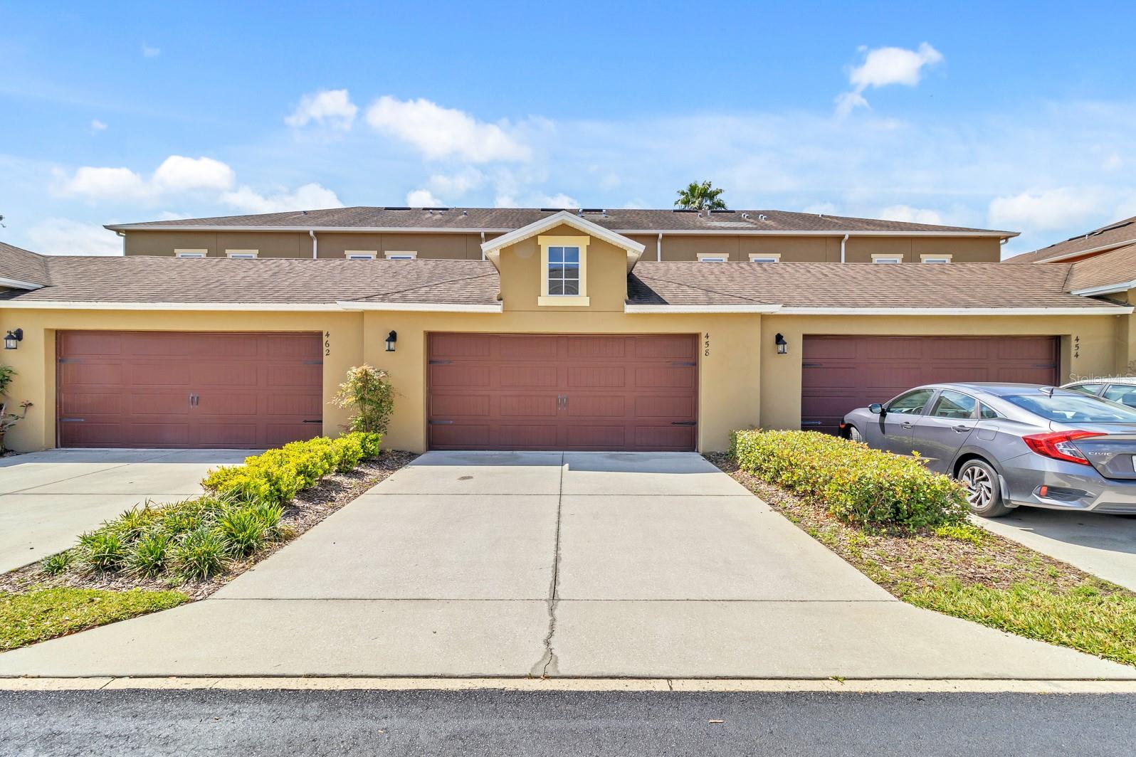 Image 27 of 40 For 458 Ellis Square Court