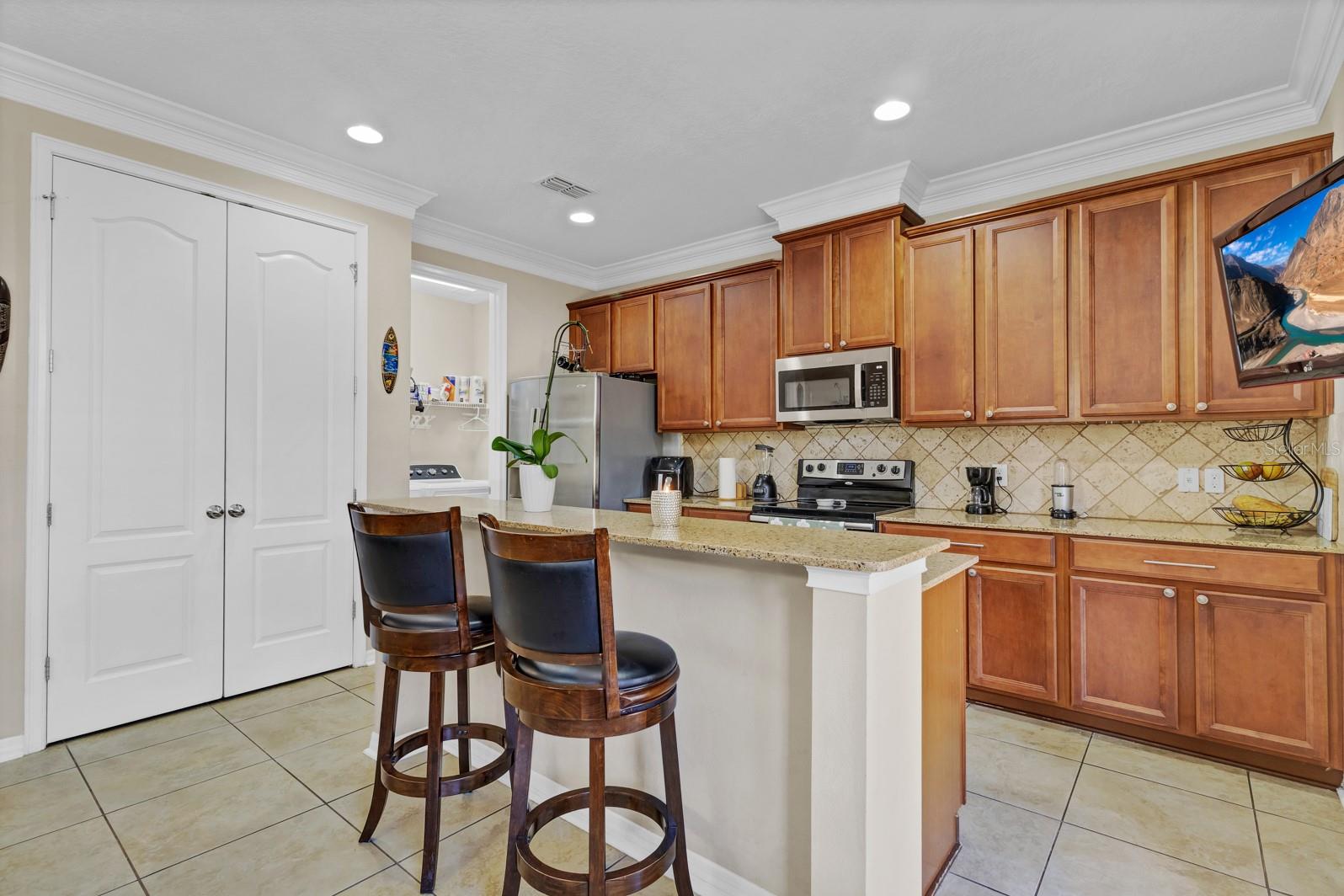 Image 30 of 40 For 458 Ellis Square Court