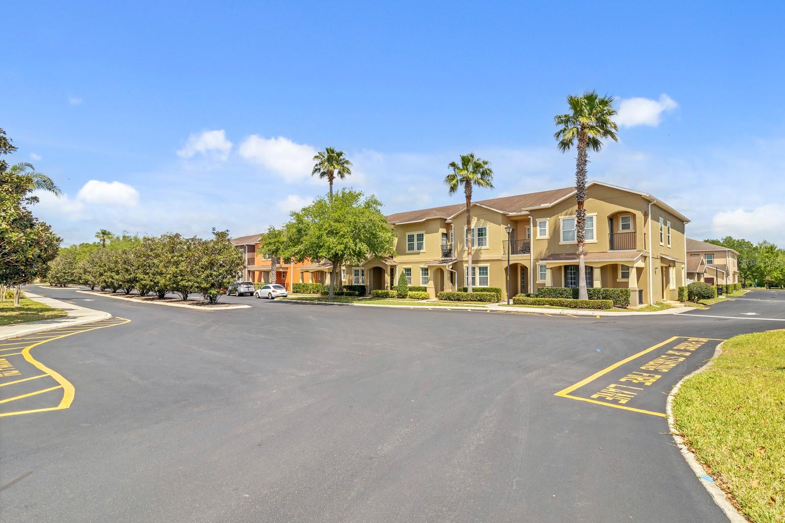 Image 36 of 40 For 458 Ellis Square Court