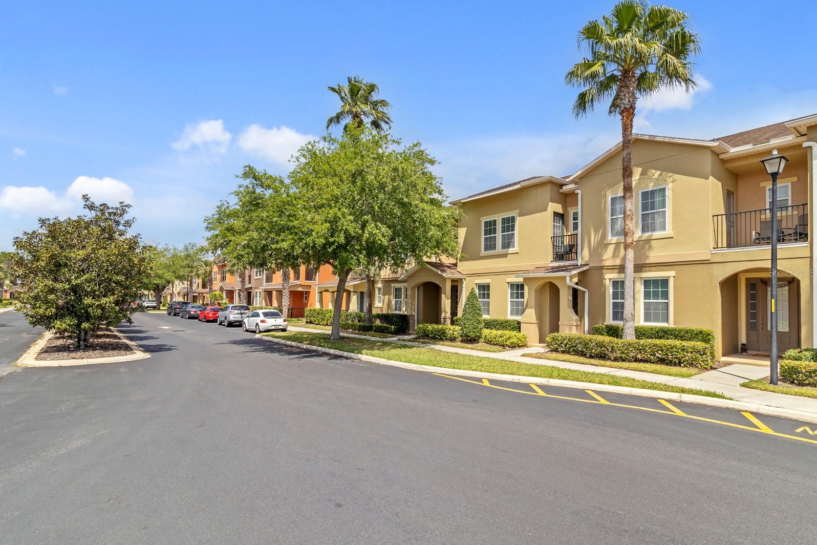 Image 37 of 40 For 458 Ellis Square Court