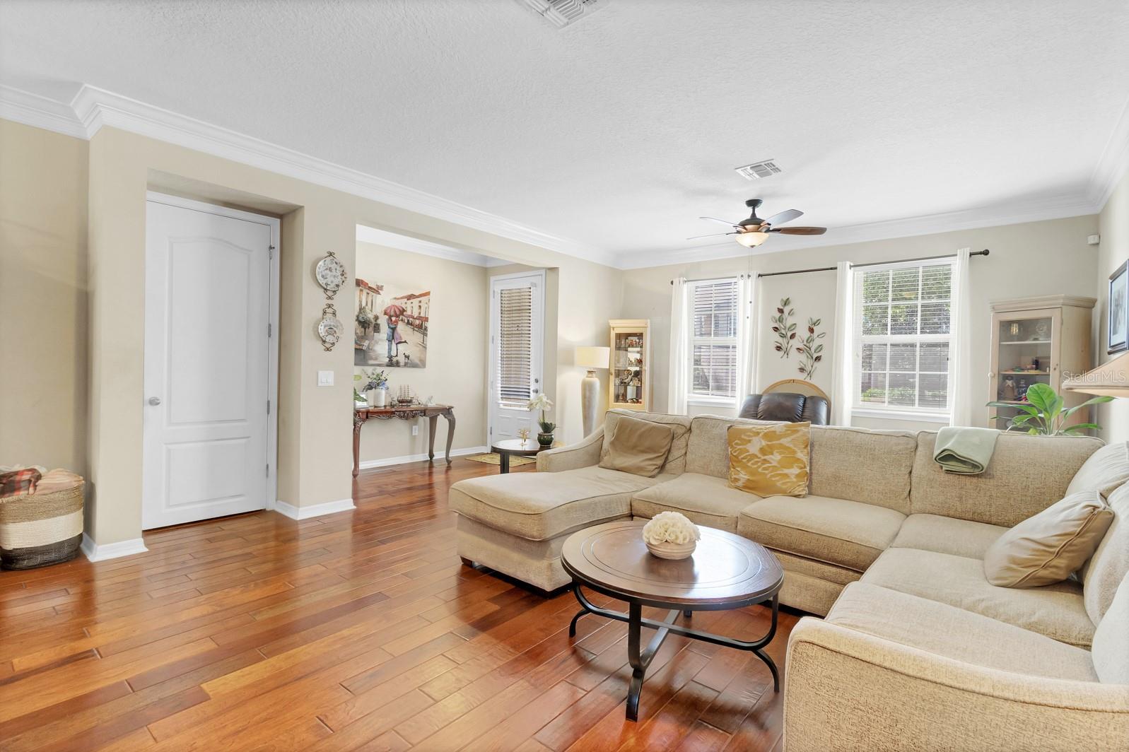 Image 8 of 40 For 458 Ellis Square Court