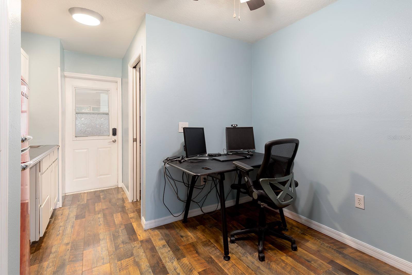 Image 19 of 30 For 12146 Virginia Drive