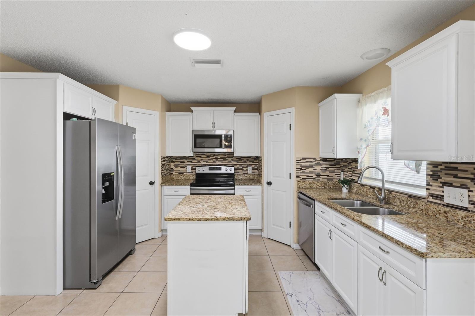 Image 7 of 27 For 1142 Normandy Drive