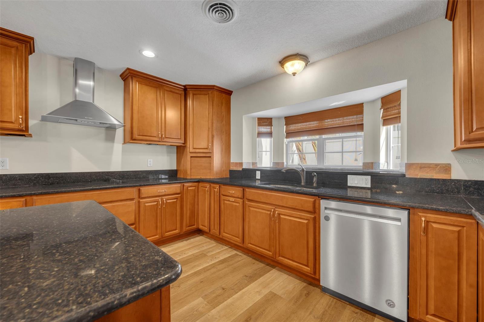 Image 12 of 54 For 2112 Chippewa Trail