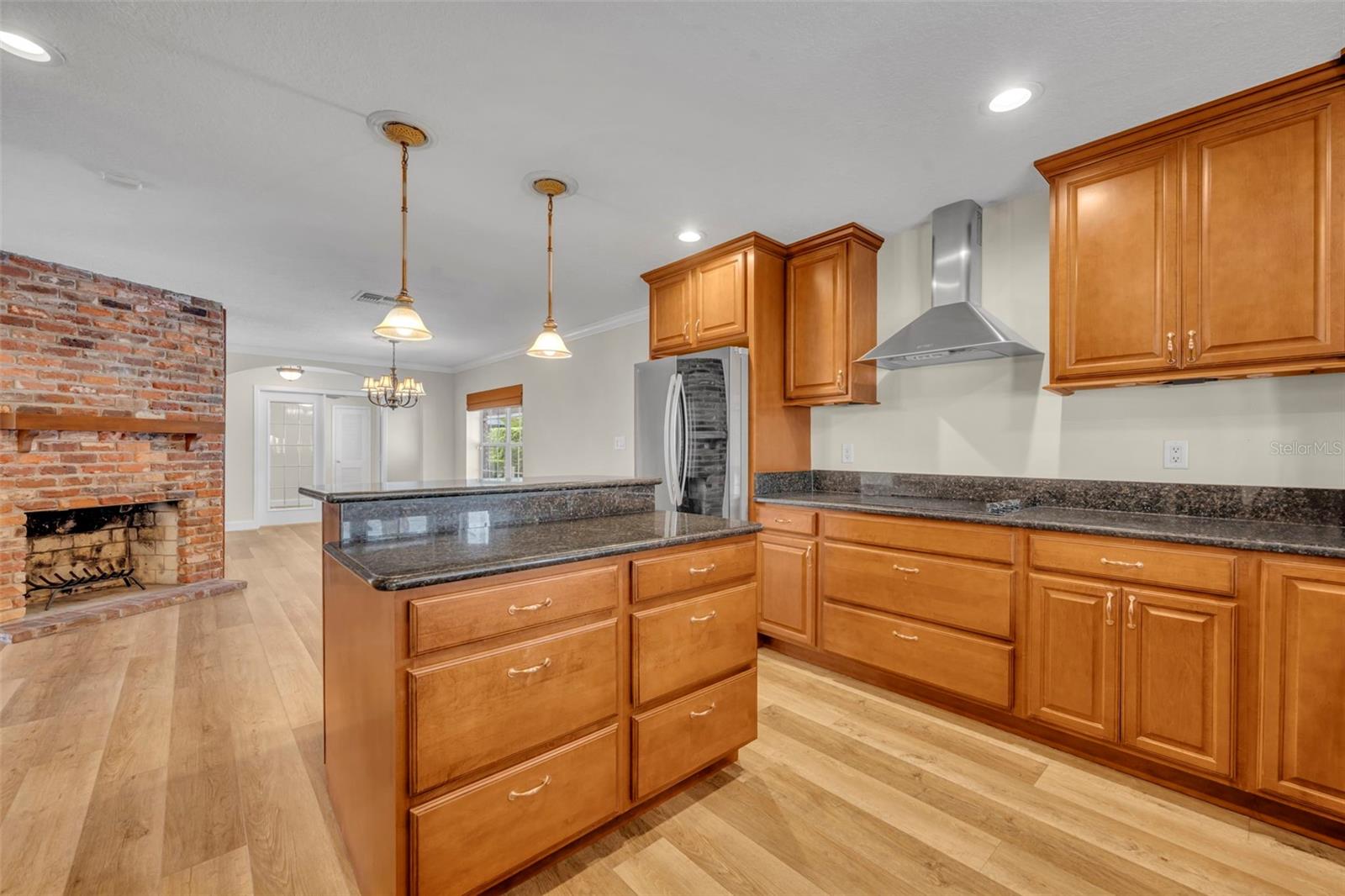 Image 13 of 54 For 2112 Chippewa Trail