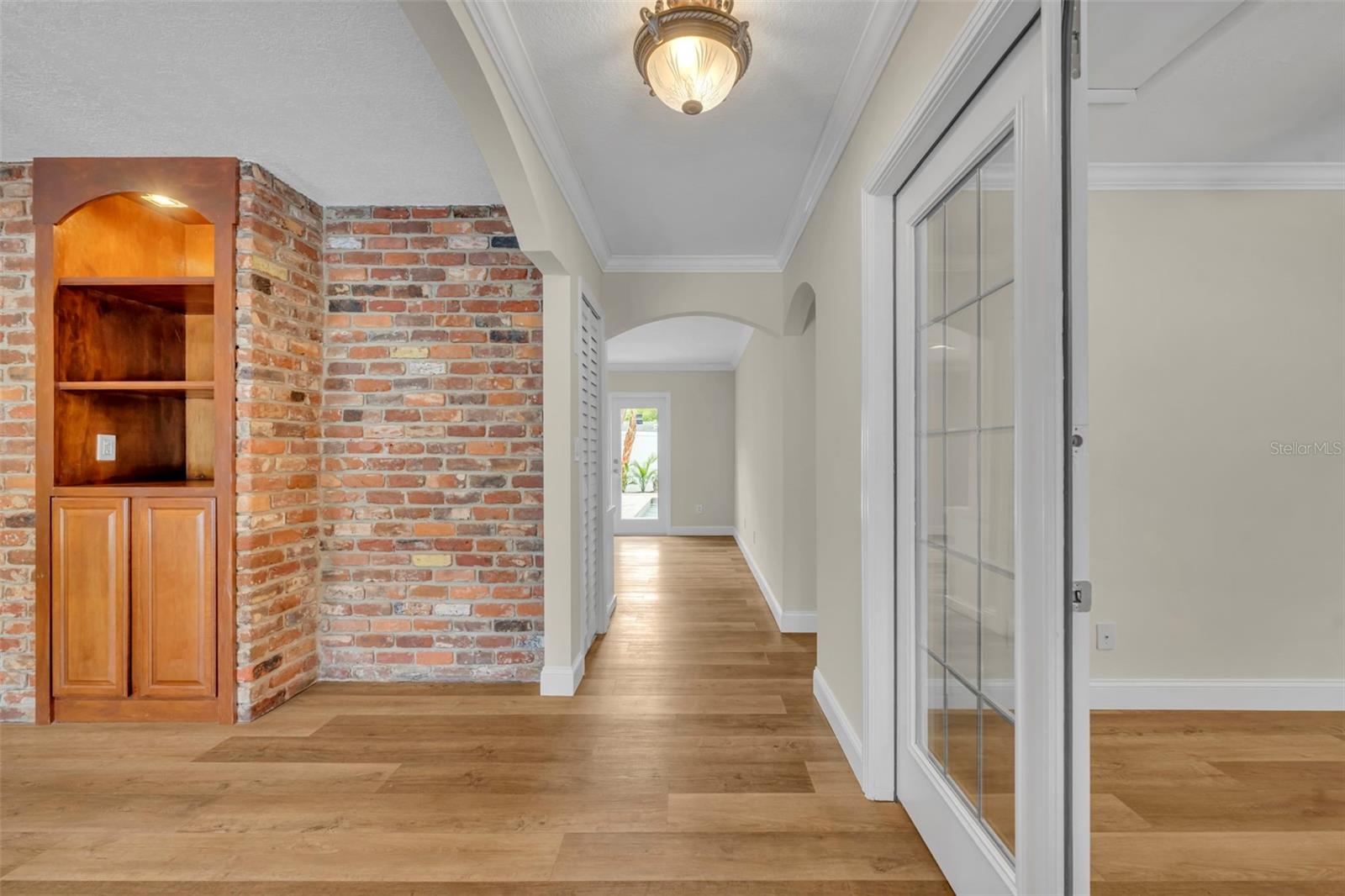 Image 2 of 54 For 2112 Chippewa Trail