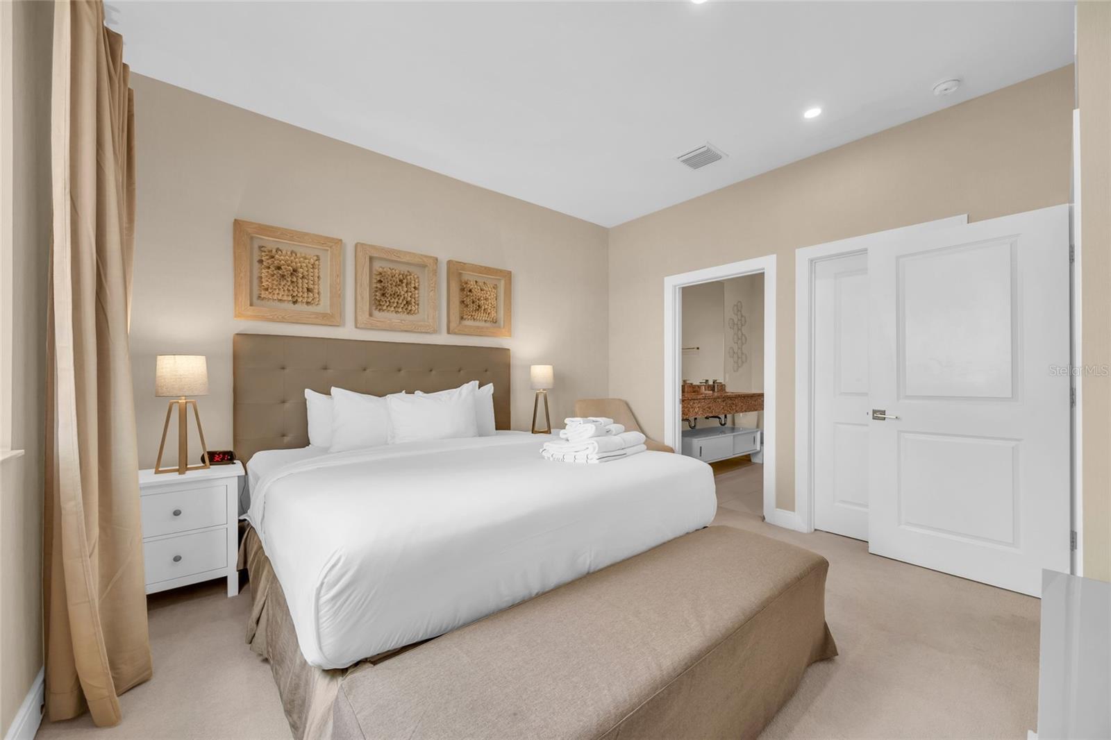 Image 28 of 69 For 3158 Brasilia Avenue