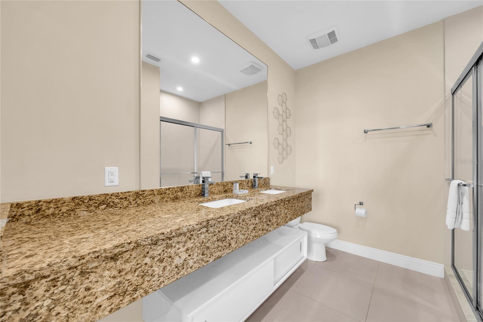 Image 30 of 69 For 3158 Brasilia Avenue