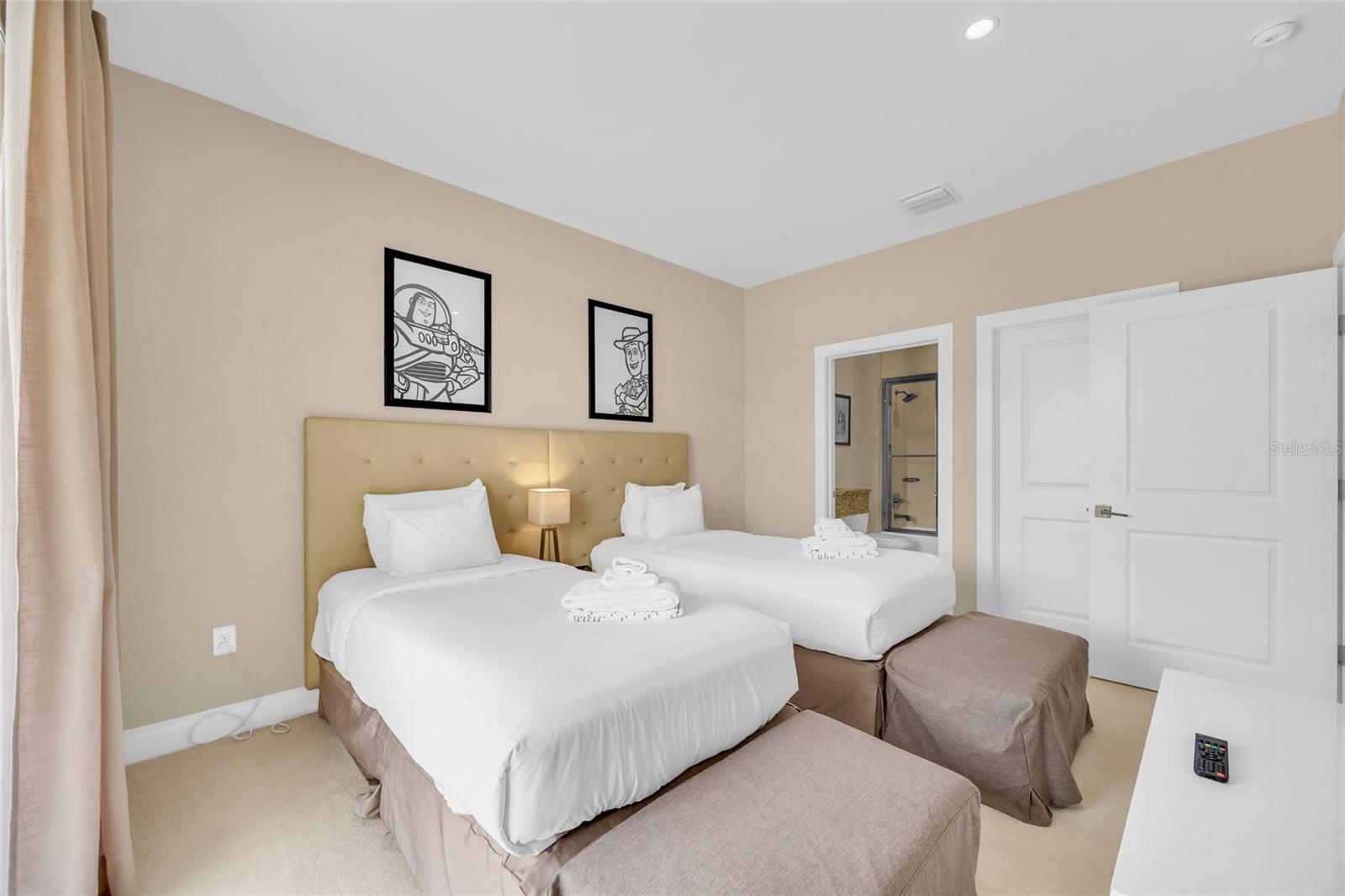 Image 41 of 69 For 3158 Brasilia Avenue