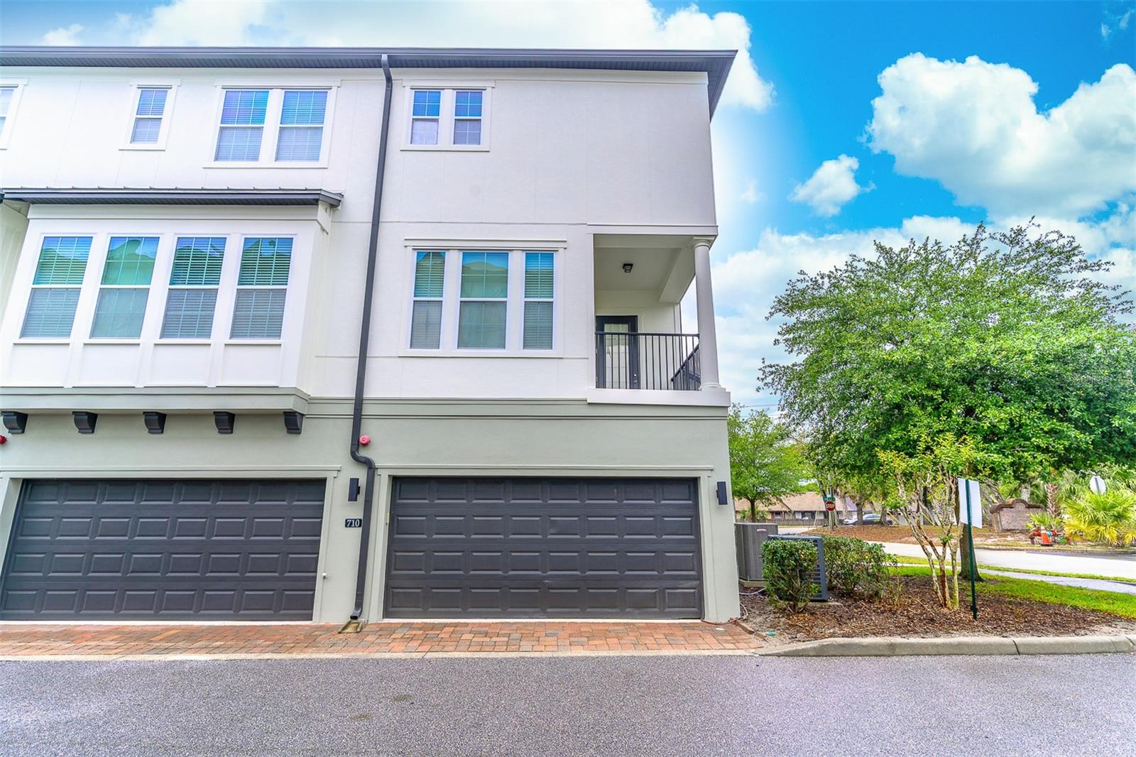 Image 26 of 29 For 710 Catalonia Cove