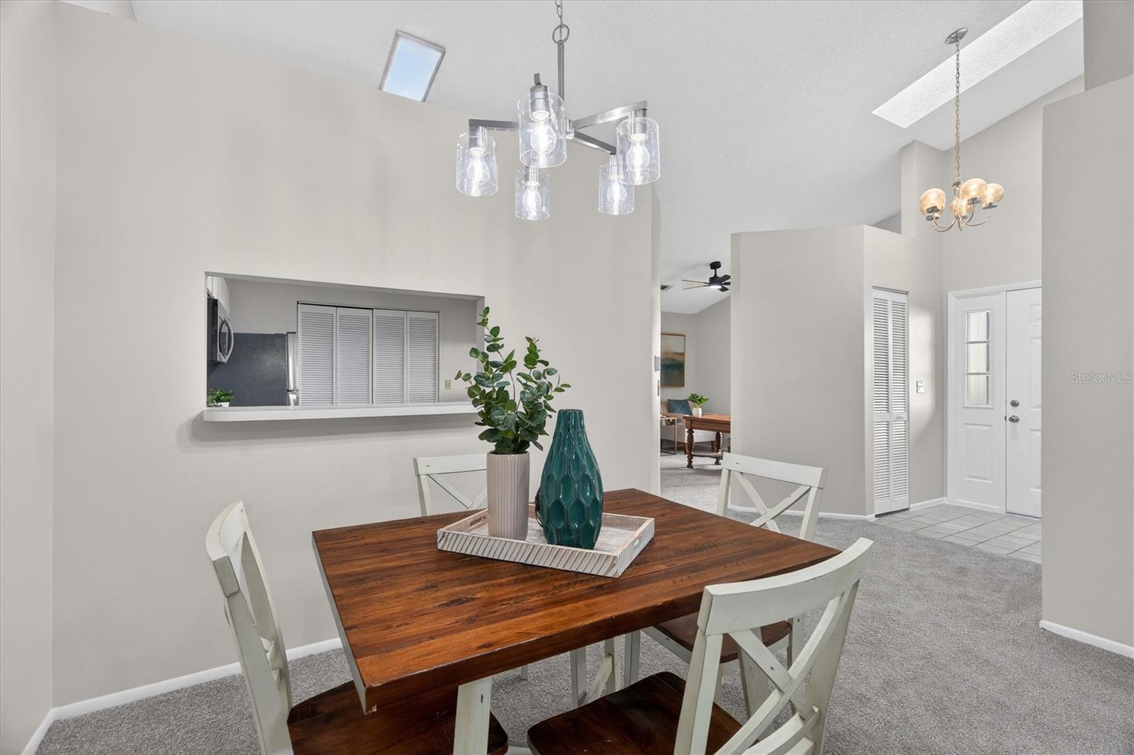 Image 18 of 60 For 630 Maple Oak Circle 102