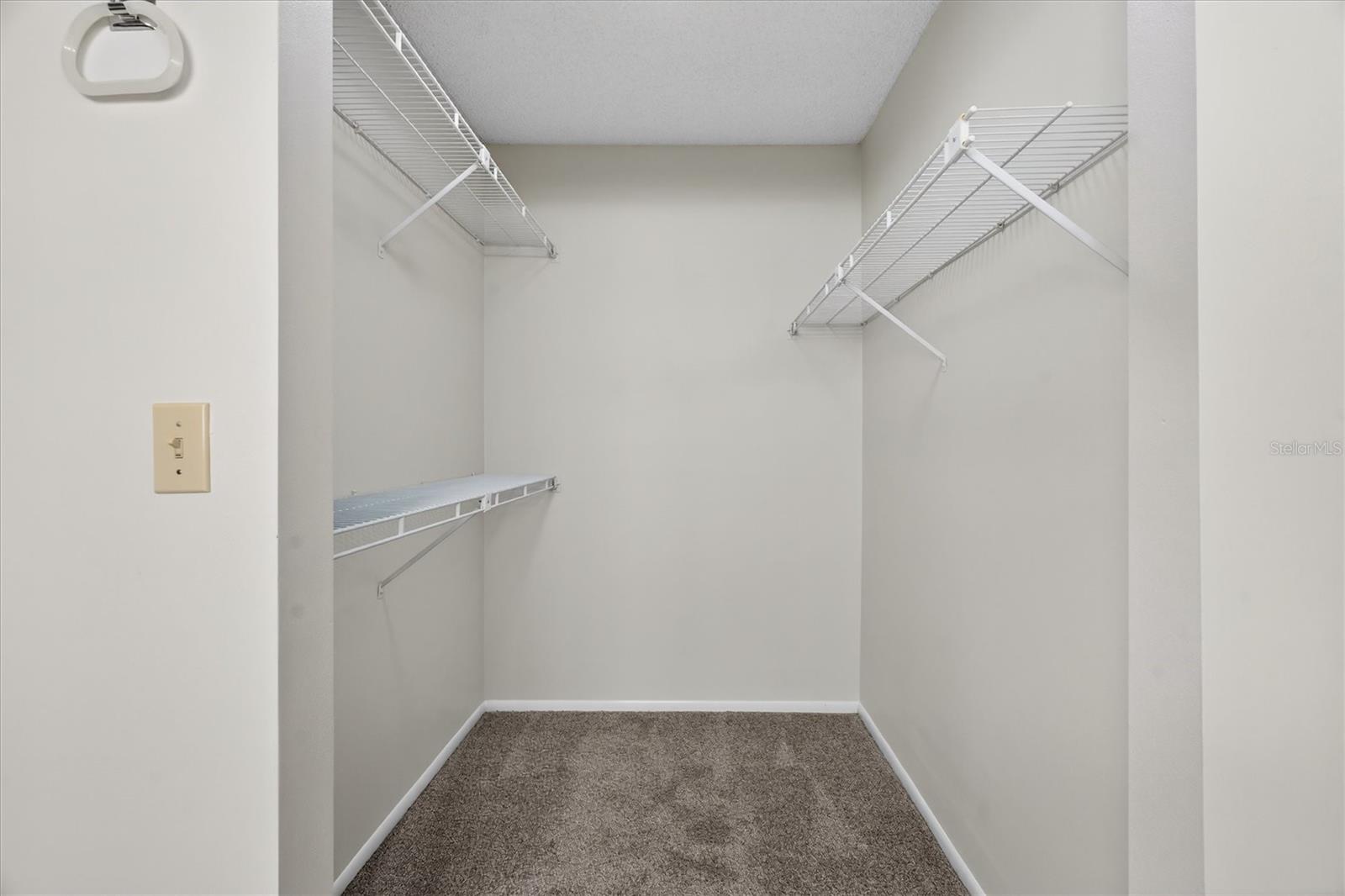 Image 36 of 60 For 630 Maple Oak Circle 102