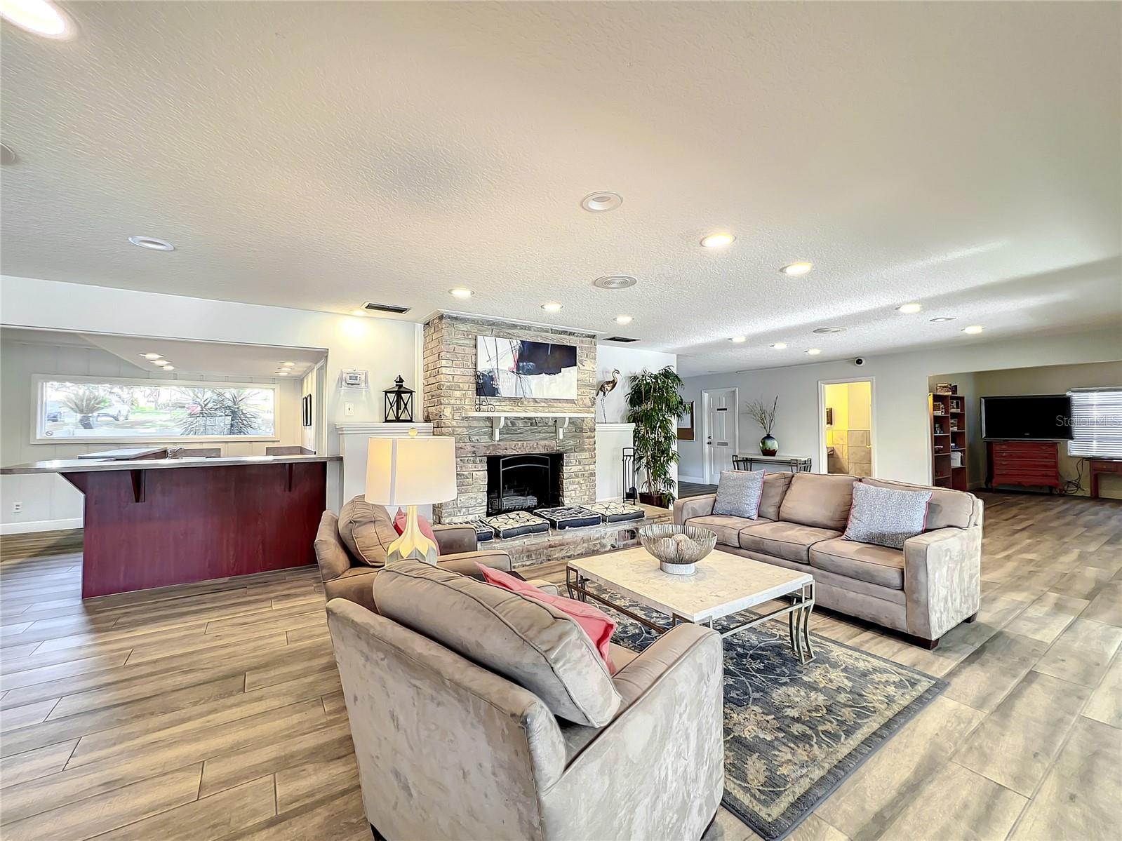 Image 46 of 60 For 630 Maple Oak Circle 102