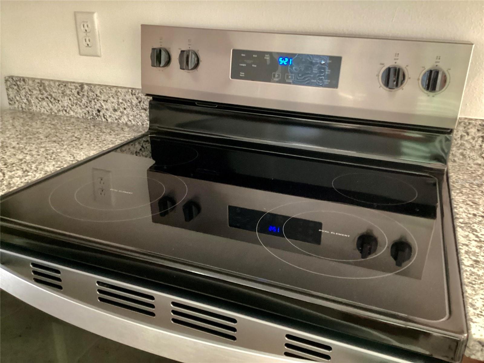 Image 12 of 19 For 3068 Voyager Avenue