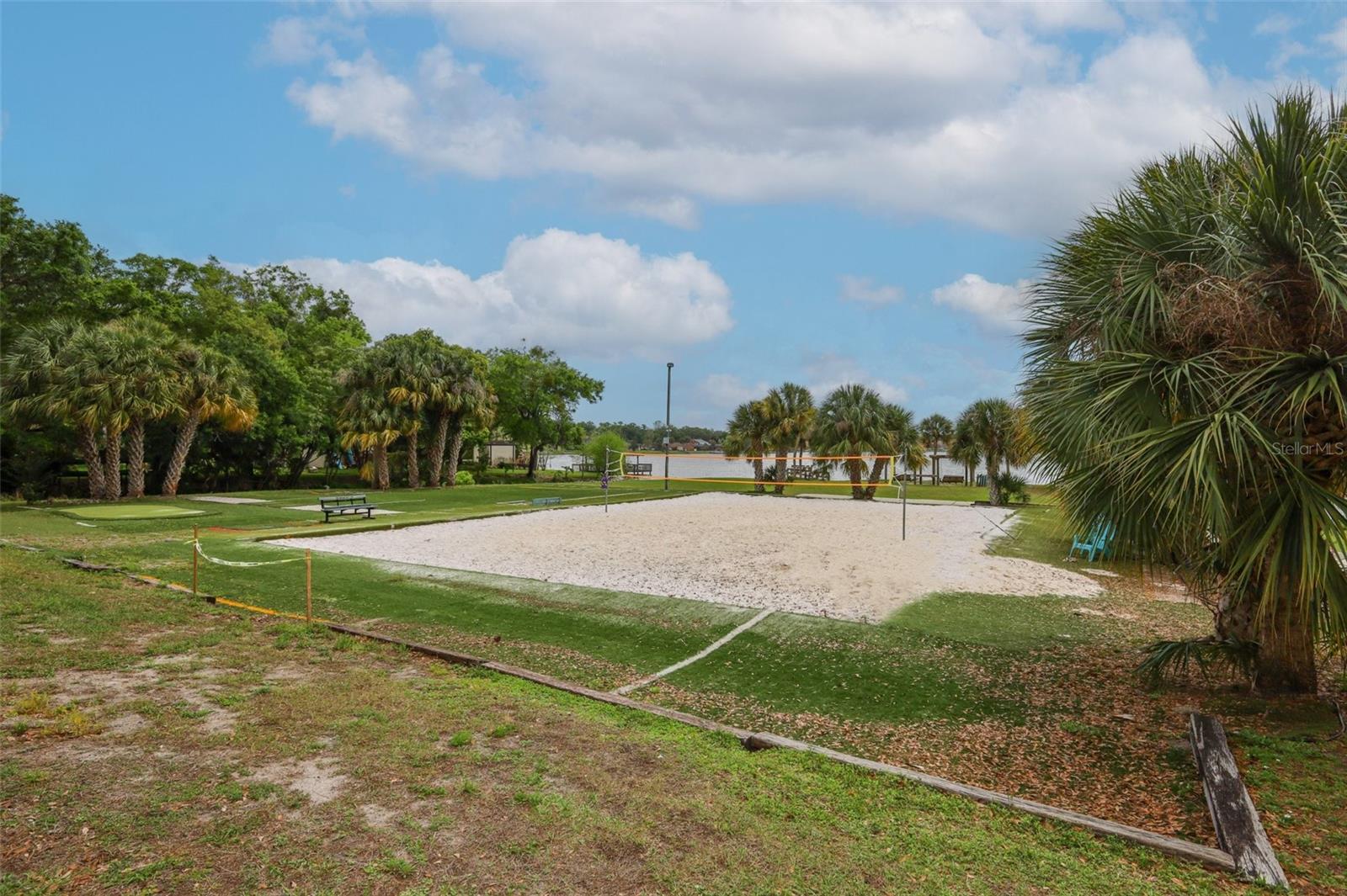 Listing photo id 53 for 102 Pineview Circle