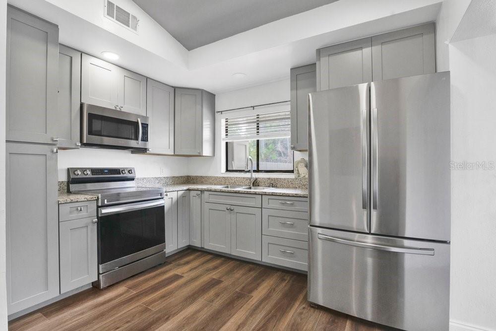 Image 11 of 34 For 3113 Carthage Court