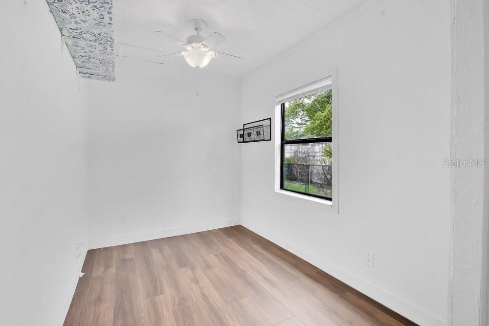 Image 23 of 34 For 3113 Carthage Court