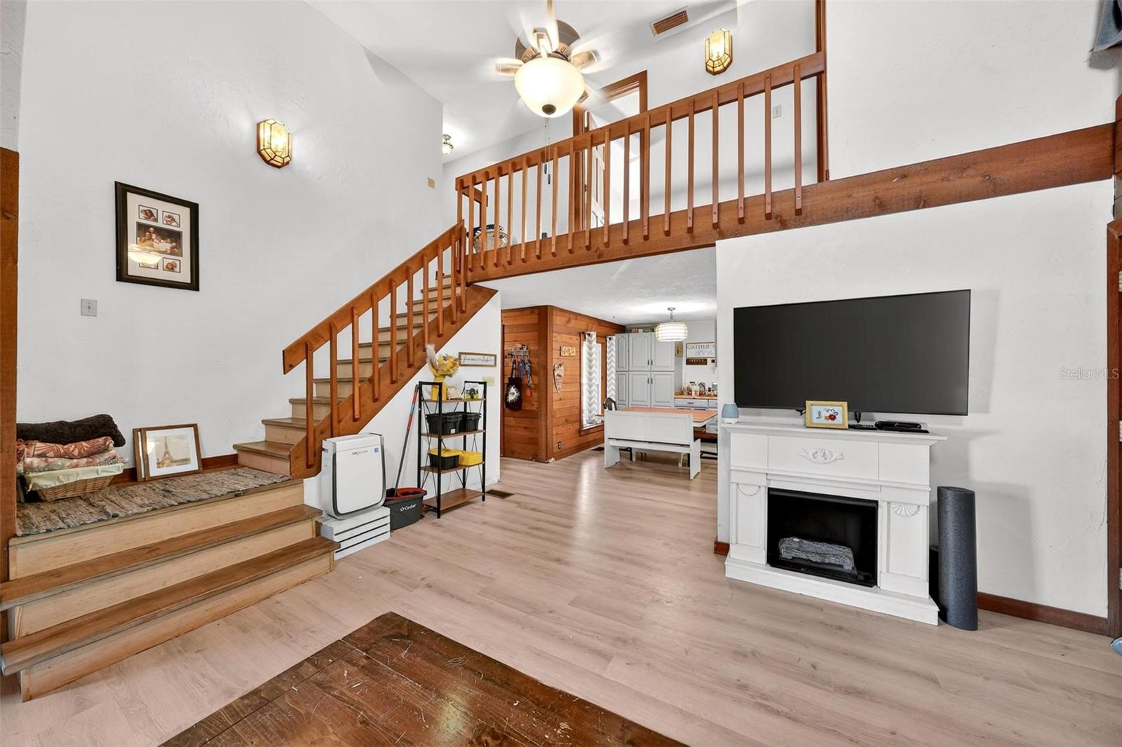 Image 10 of 30 For 150 Catalina Drive