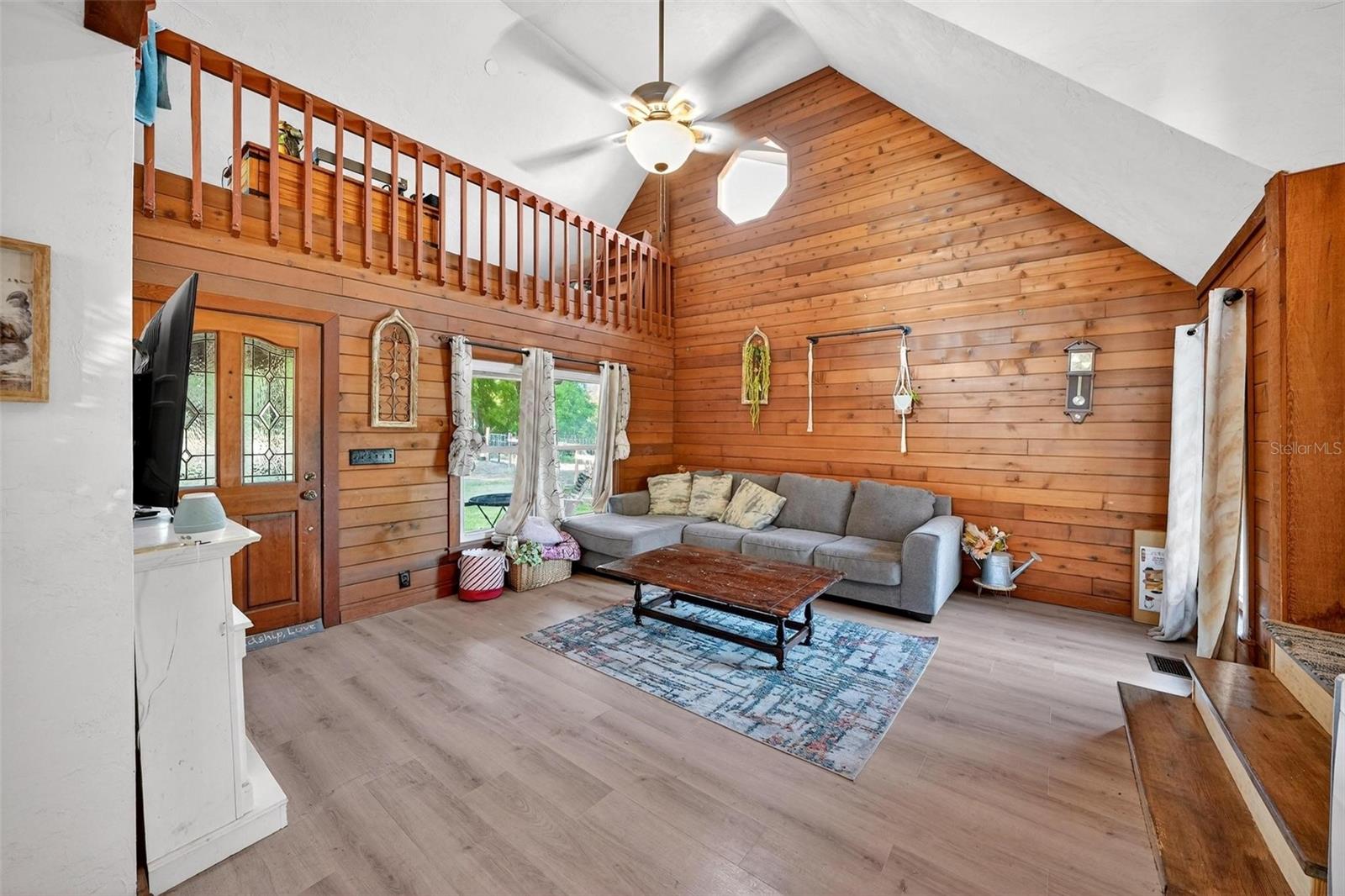 Image 9 of 30 For 150 Catalina Drive