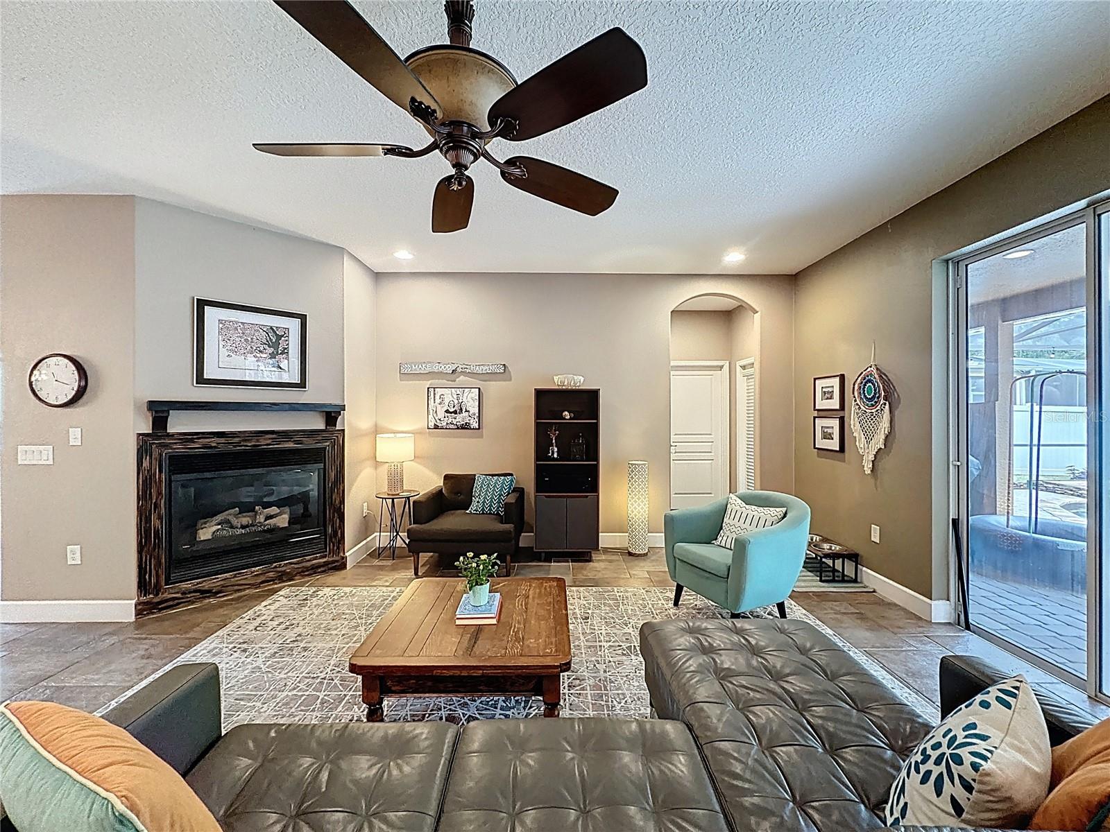 Image 30 of 97 For 807 Dakota Prairie Court