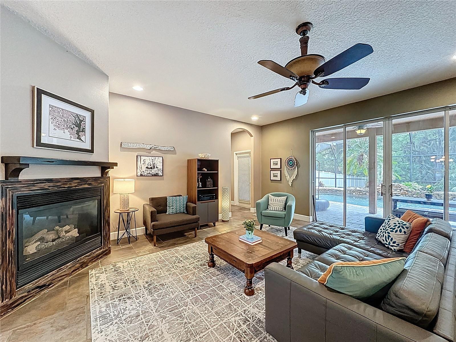 Image 32 of 97 For 807 Dakota Prairie Court