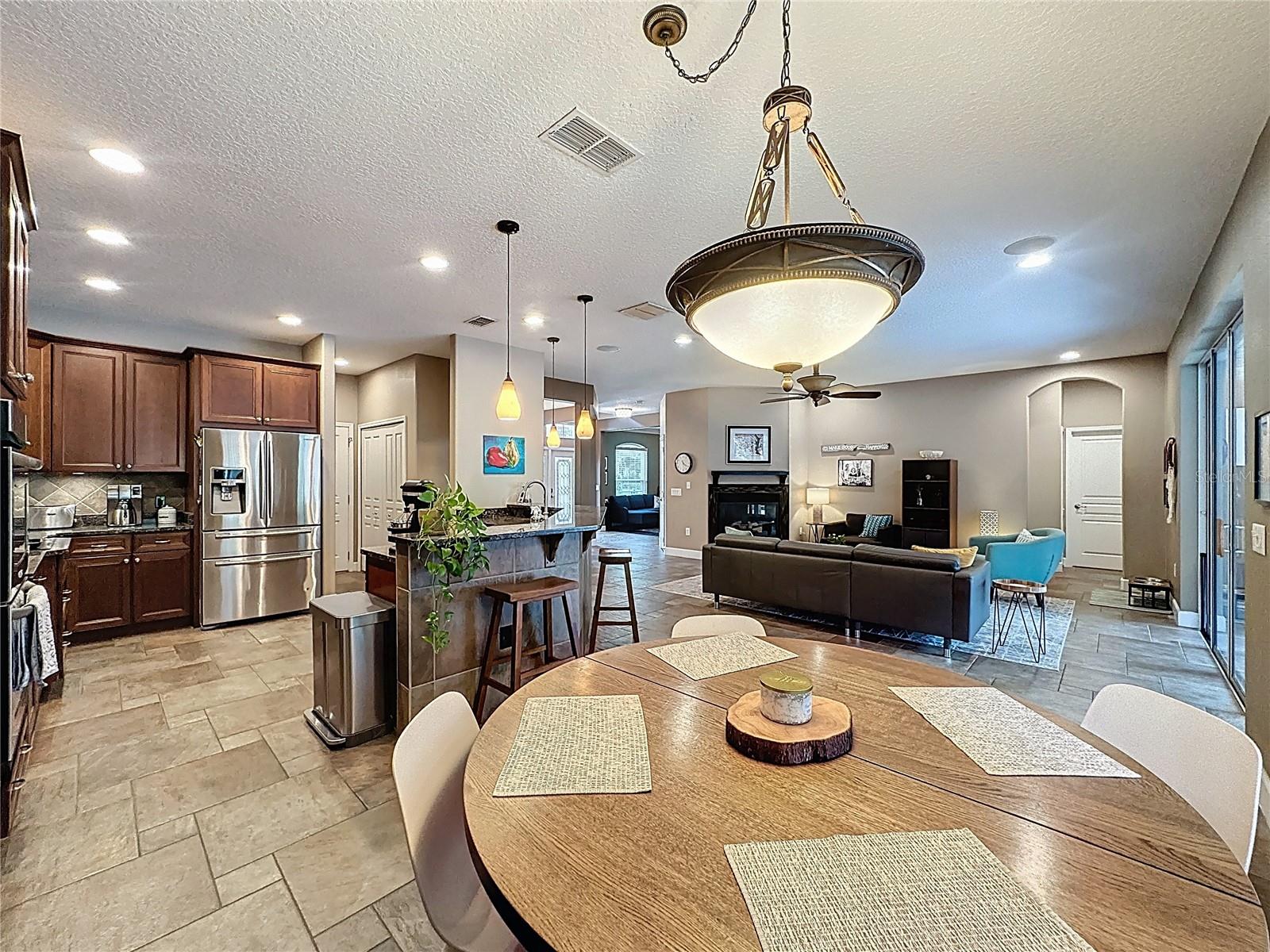 Image 36 of 97 For 807 Dakota Prairie Court