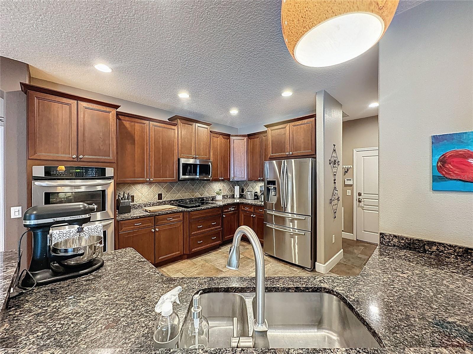 Image 42 of 97 For 807 Dakota Prairie Court