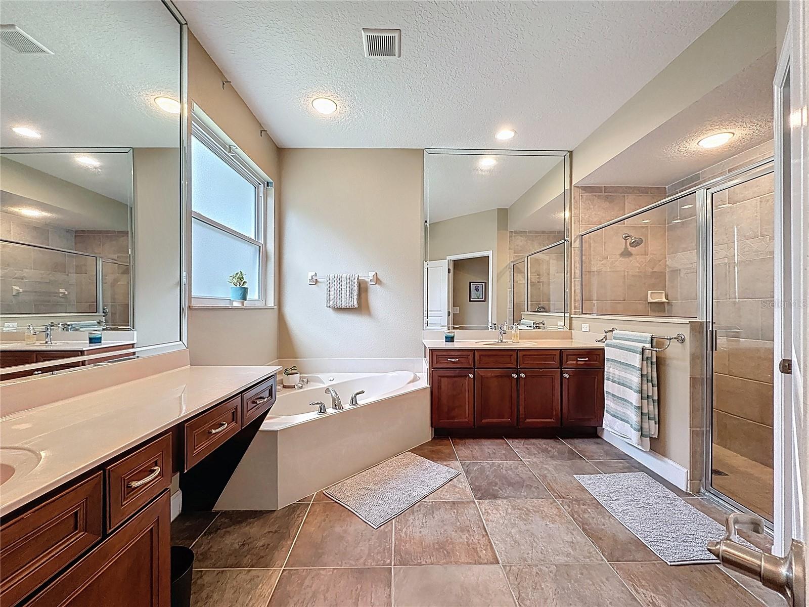 Image 51 of 97 For 807 Dakota Prairie Court