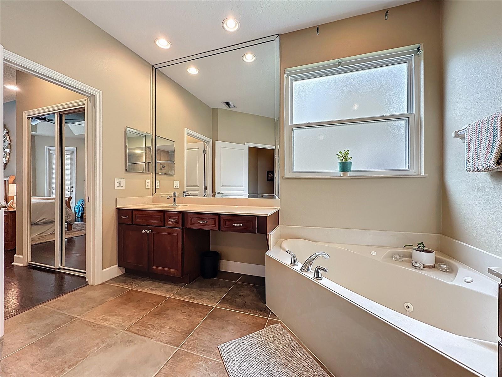 Image 54 of 97 For 807 Dakota Prairie Court