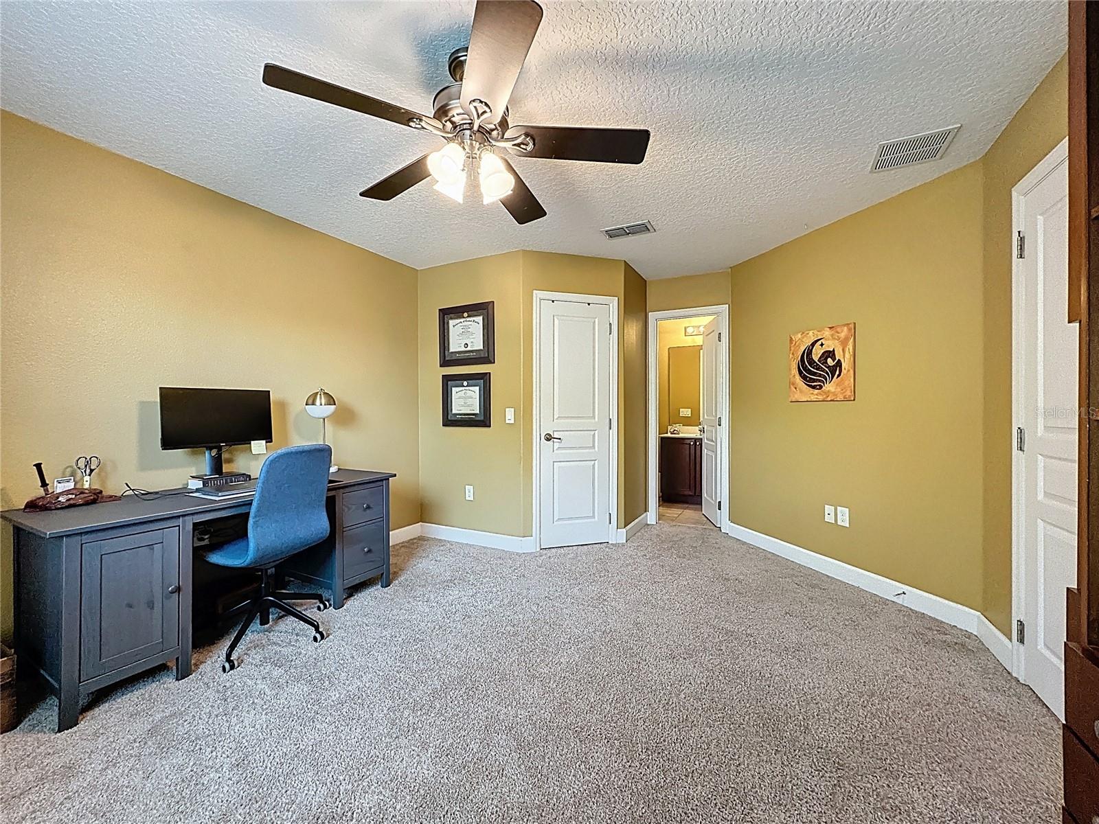 Image 79 of 97 For 807 Dakota Prairie Court